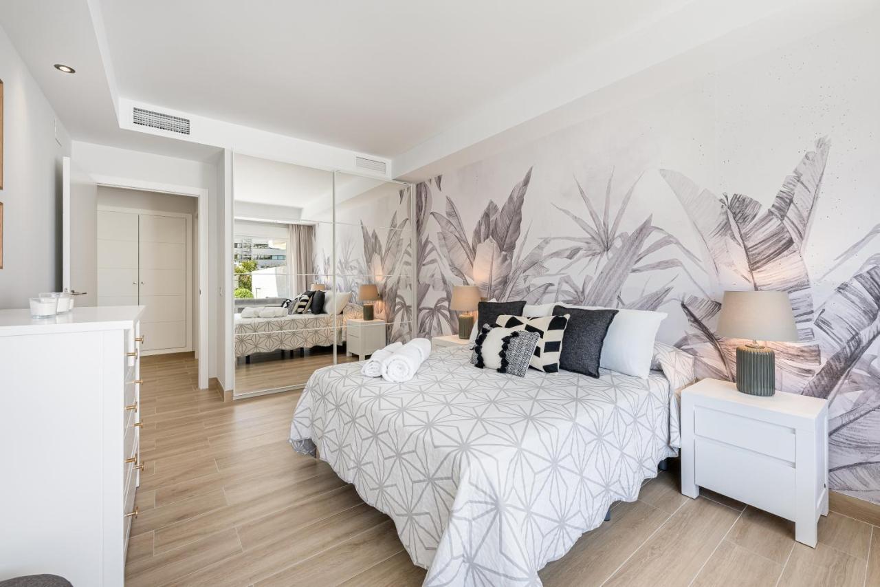 Brandnew Apartment By The Beach マルベーリャ エクステリア 写真